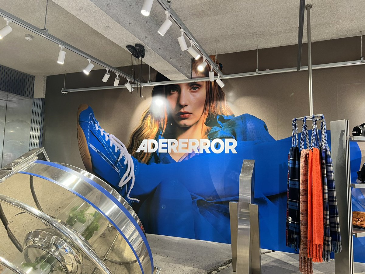 usoku19911031yu's tweet image. 우석🩵ྀི🌙*ﾟの好きなブランドADER💙
ショップの中にカフェが併設されていておしゃれな空間がいっぱい🈵
#변우석
#ADER