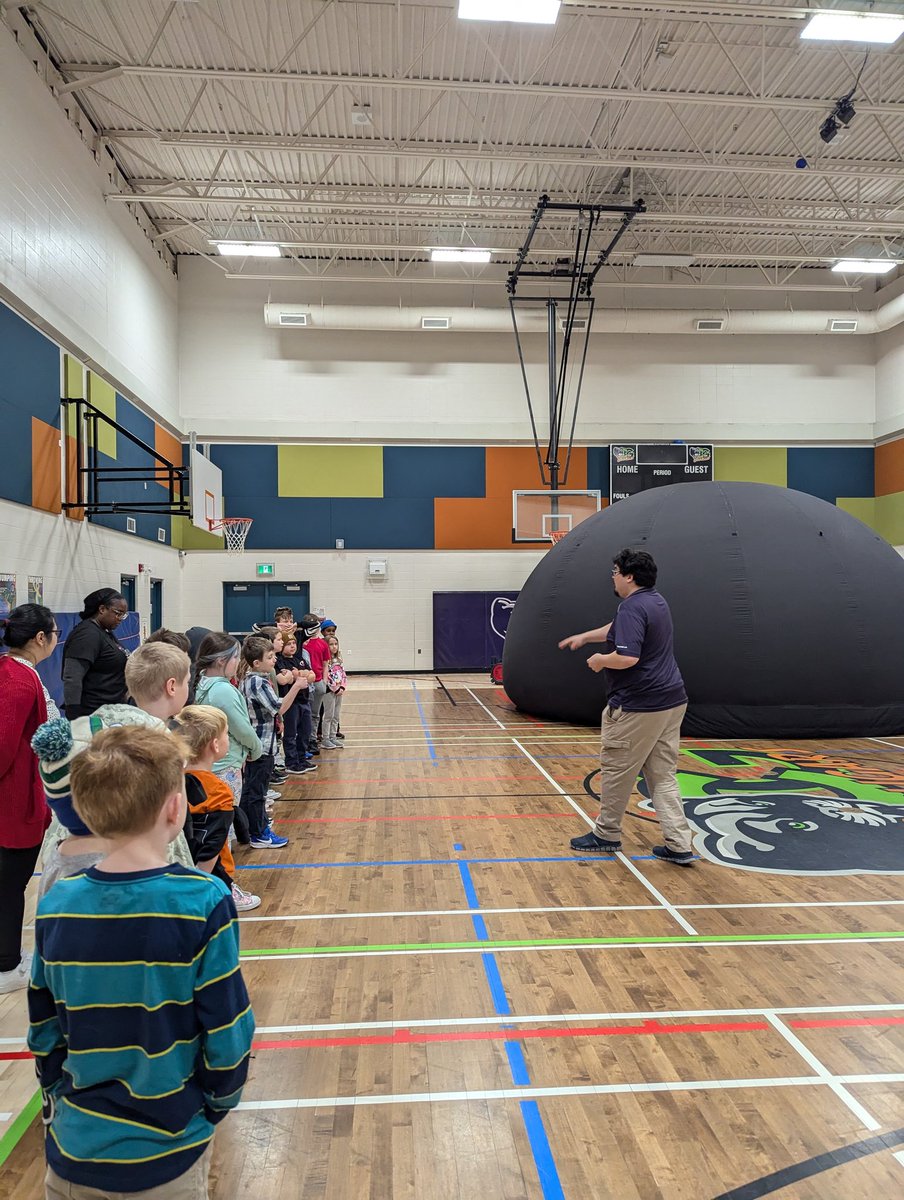 Students enjoyed getting to watch "Legends of the Northern Sky" in the <a href="/TWoSEdm/">TELUS World of Science - Edmonton</a> planetarium this morning. Thank you to our Fundraising Association for making this possible <a href="/ChristinaGFMPSD/">ChristinaGordon</a> <a href="/FMPSD/">Fort McMurray Public School Division</a> #iteachthird #scienceisfun #indigenousfmpsd #grade3istheplacetobe