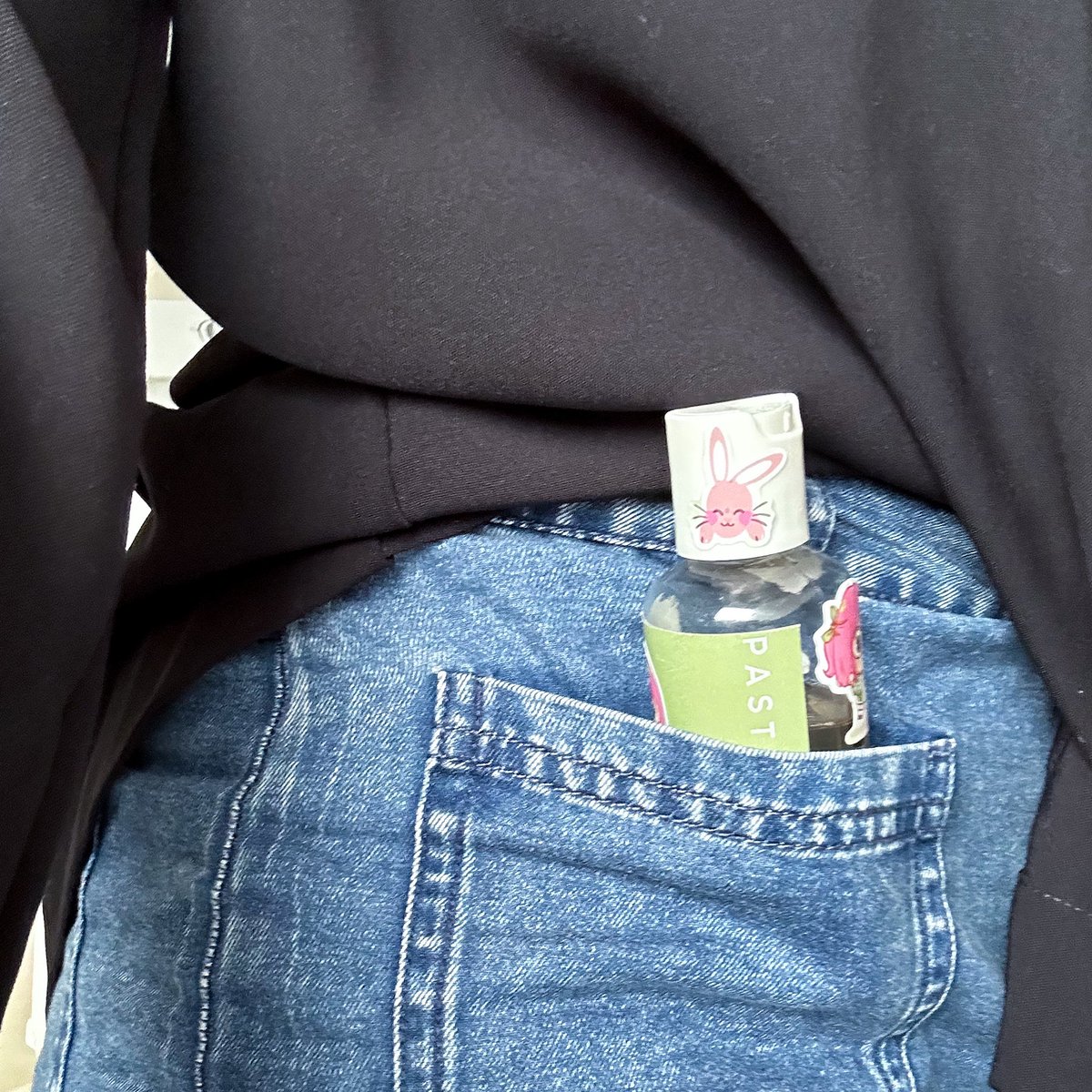 Your skin’s best friend for hydration and repair—always by your side, even in your pocket. 💧💚 

#NiacintellaEssence #PastelSkincare #SkinbesT"