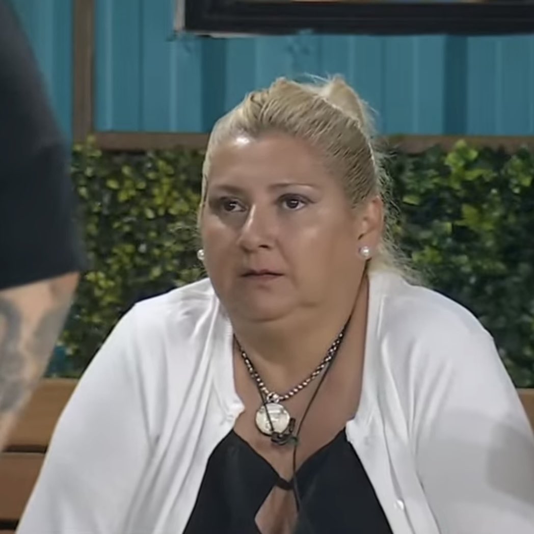 Cuando te das cuenta que le quedan 4 viernes a este año. 

#GHxTORA #GHXPOGGI #GHxDGO #GranHermanoArgentina

 #GranHermanoArgentina