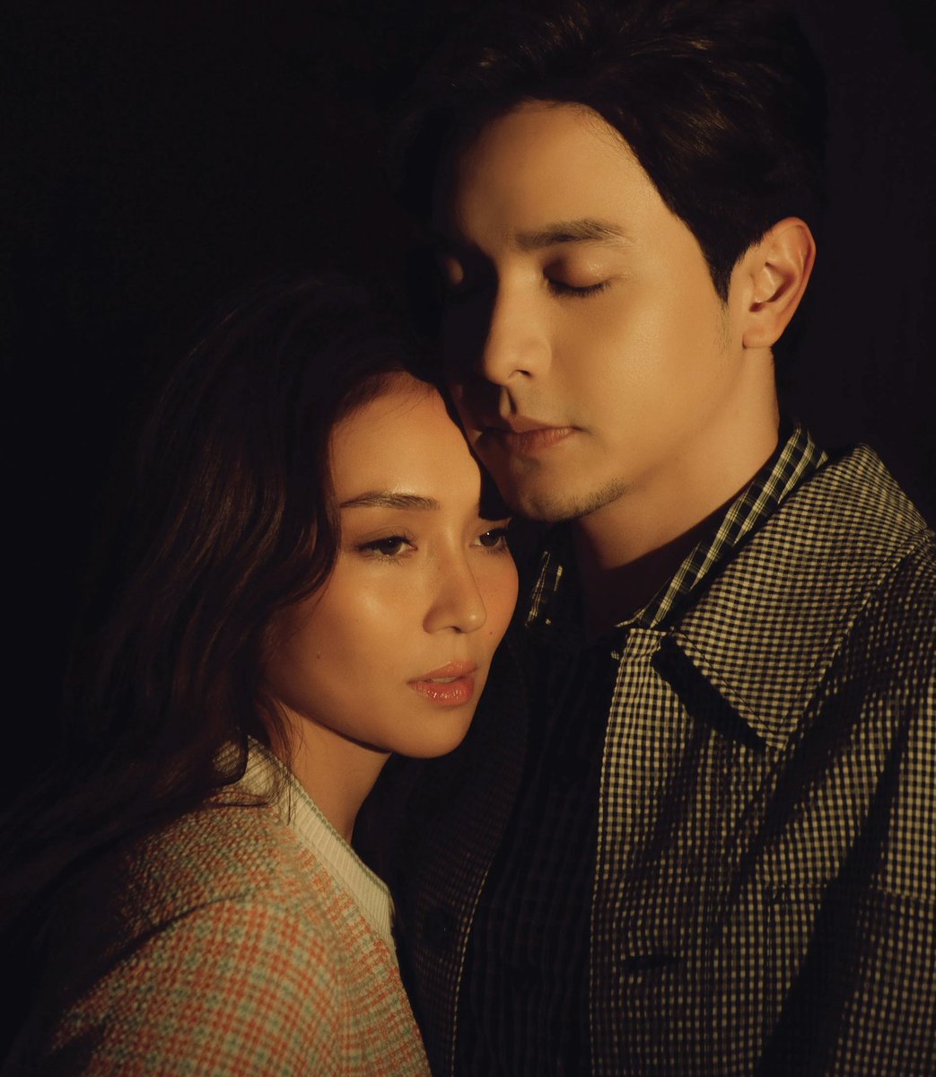 gmanetwork's tweet photo. NO SPACES ALLOWED 🥰

#HelloLoveAgain stars #AldenRichards and #KathrynBernardo headline a new magazine feature.
•
📸: Gabriel Villareal | L’Officiel PH https://t.co/ea6Cl0gcyR