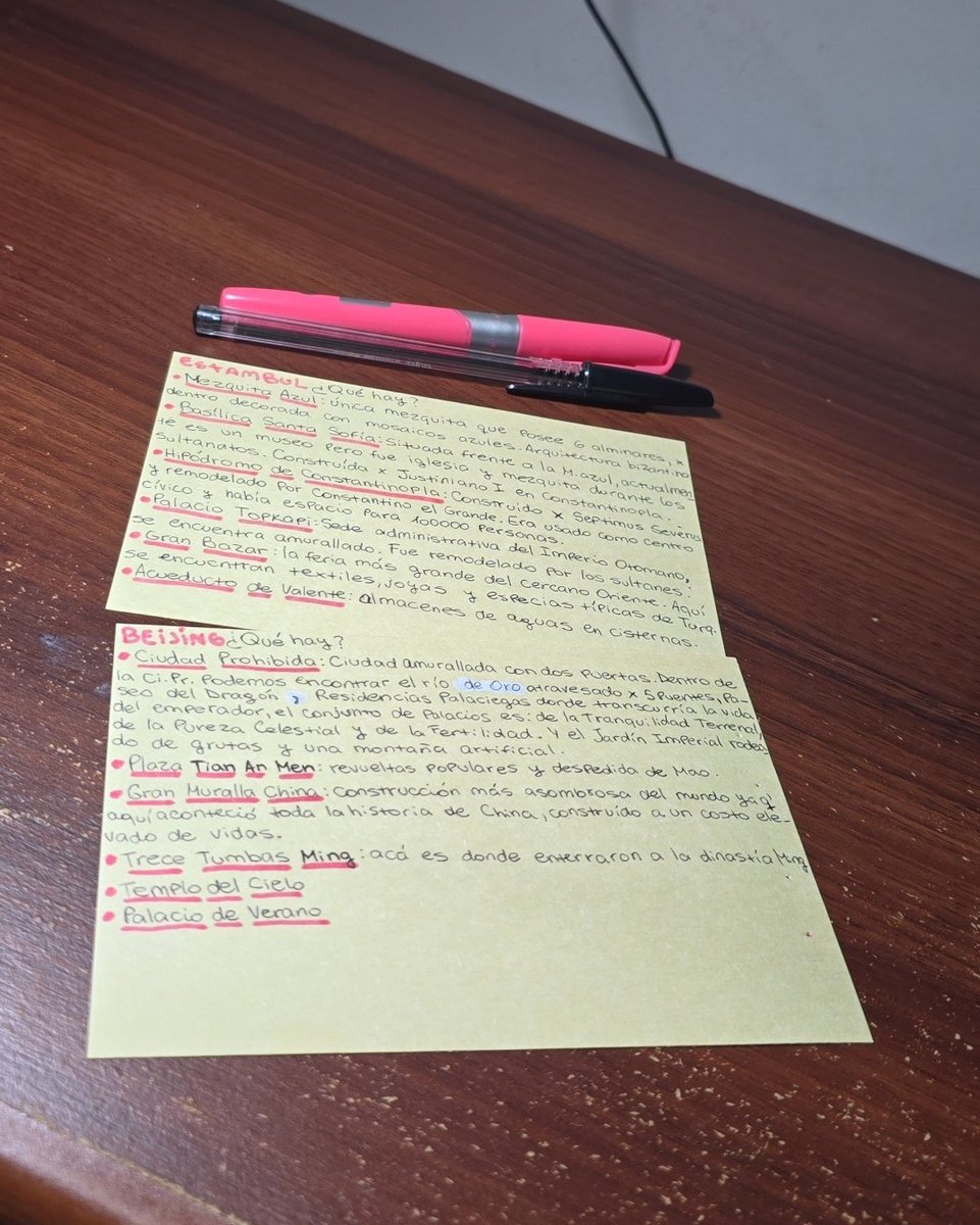 eunbikitty's tweet photo. descubrí que si transcribo lo que se a unos papeles se me fijan mejor las ideas, además de que me quedan flashcards para cuando estoy en el tren y no puedo sacar todos los apuntes ^^ https://t.co/QjvbDYc3Ls