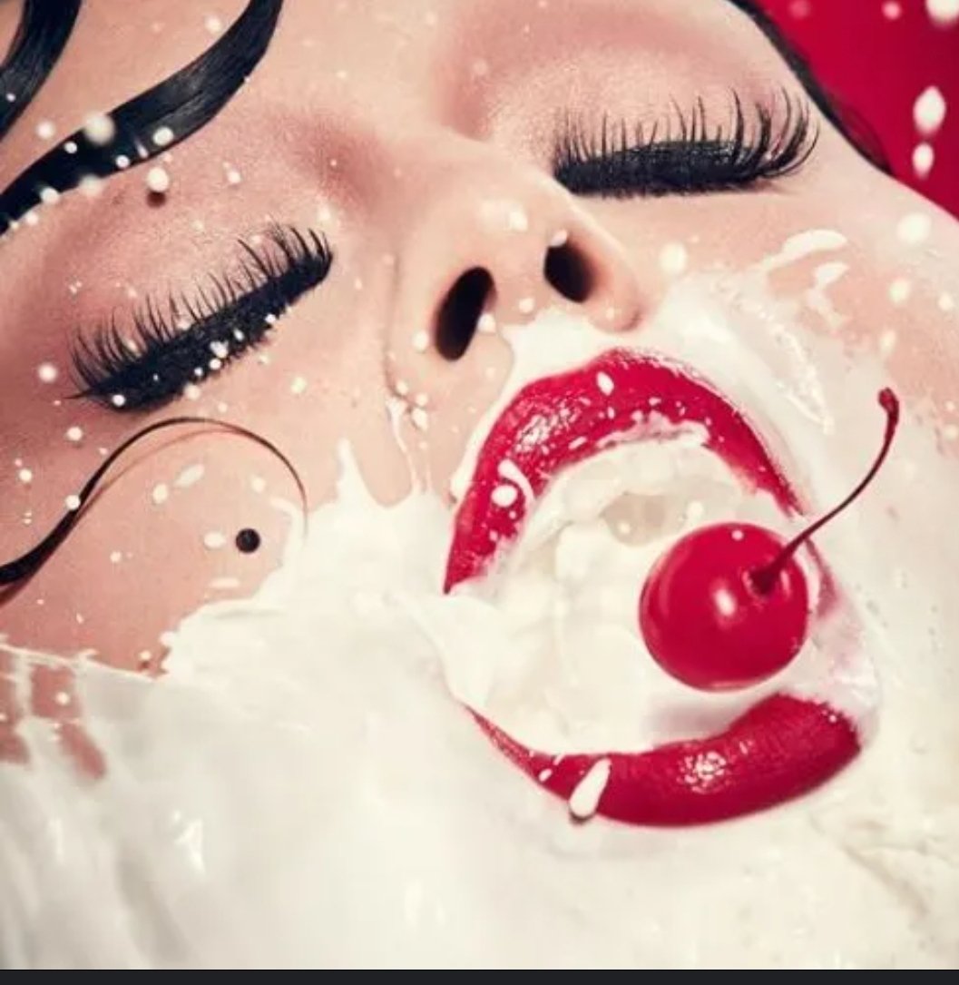 Any Los Angeles based hair/mua available to come do some fun tfp/v at an infamous colorful studio tomorrow, Friday Dec 6th? Great opportunity if you've felt like testing new makeup looks and just want to have a fun in shades of pink, blue and red.