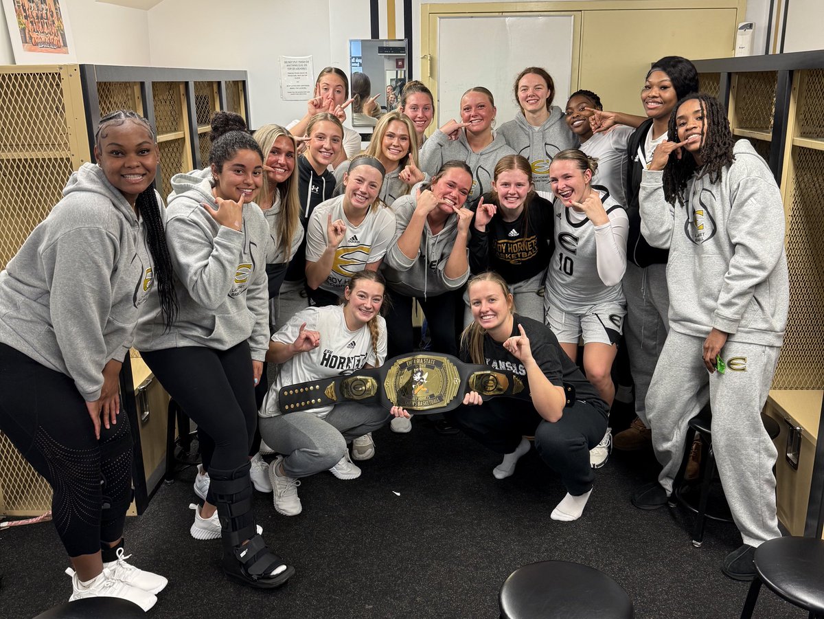 HUGE team effort tonight defeating the # 9 ranked team in the nation at home! 🐝

Katie: 23pts (9/14 FG, 5/7 FT), 7 AST, 4 REB, 40 min
GG: 20pts (6/10 FG, 5/6 3PT, 3/4 FT), 37 min
Kenzie: 11pts (5/9 FG, 1/1 FT), 11 REB
J: 4pts, 8 REB
Liz: 7pts, 2 REB
Game: 50% FG &amp; 75% 3PT
