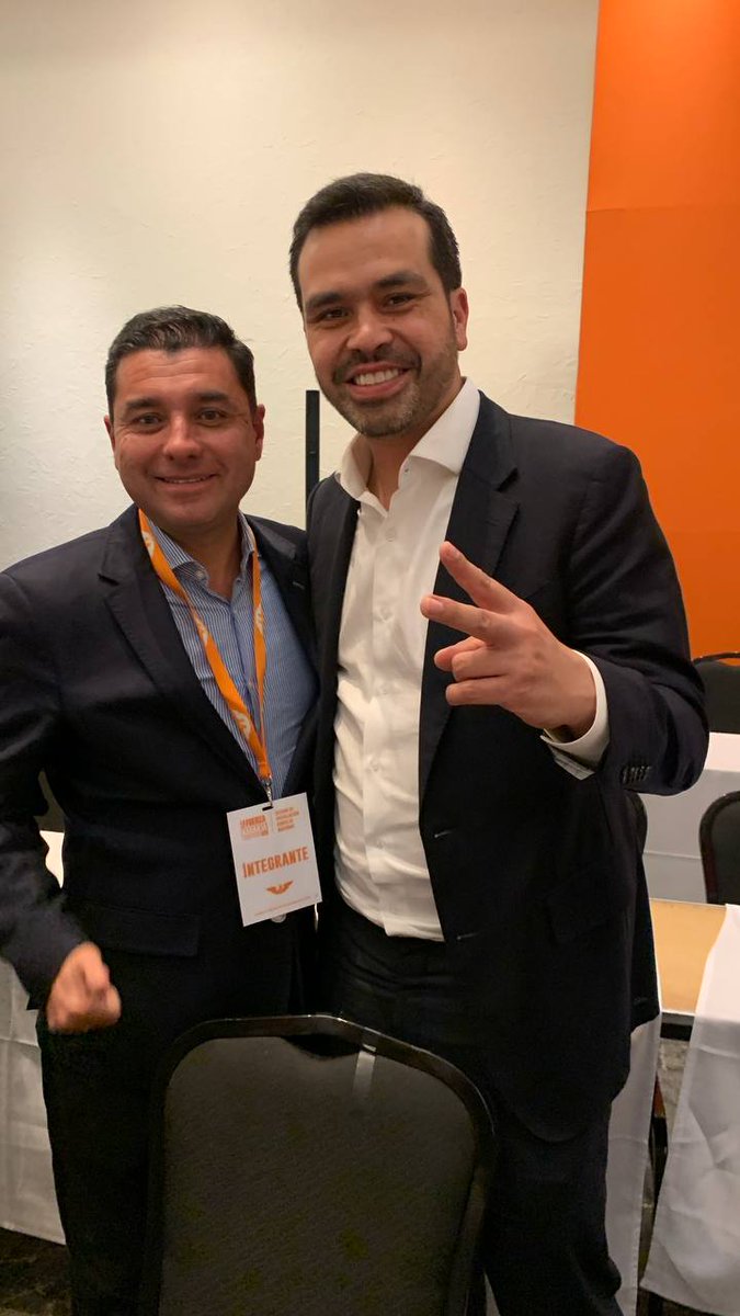 guilloperedo's tweet photo. Asumo con orgullo el compromiso como integrante de la Coordinadora Ciudadana Nacional de @MovCiudadanoMX  
 #LaFuerzaNaranja 🍊#AmemosHidalgo https://t.co/WGAu38YM5c