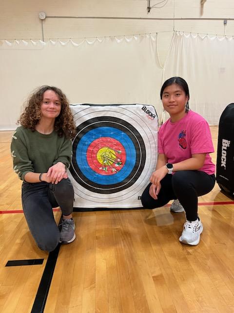 chsarchery's tweet photo. 2025 season: Tonight a perfect 50, lots of great ends, and learning how to journal our practices. Approx 80 archers (HS+MS) &amp; we've had some great help from HS with those MS first shots too! @Central_AD @EliciaLigon @CentralBulldog @PhelpsCenter https://t.co/xoYGIKVY0q
