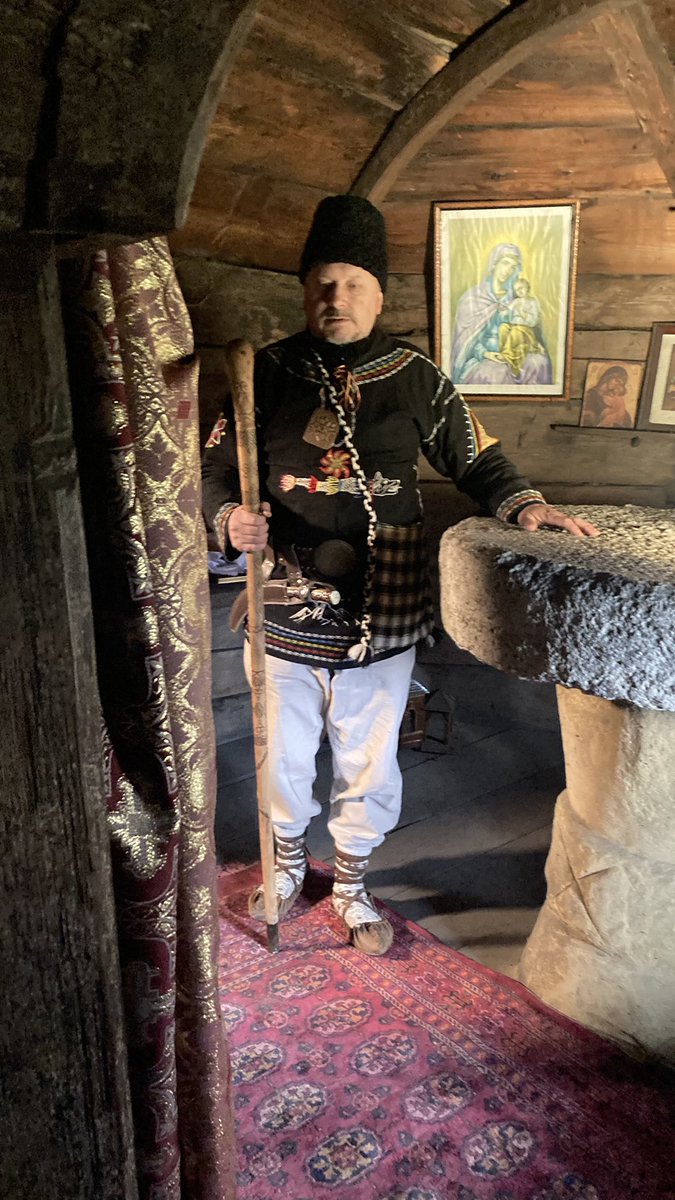 EuropeGenesys's tweet photo. Din altarul precreștin al Geto Dacilor ☥ https://t.co/zhmGpQtf47 ✟ spre urmașii acestora ☥ https://t.co/j4GR8INJAr ✟ Trăitorii de milenii ☥ din #ȚinutulMomârlanilor 🙏 #Strămoși #NFT #MultiversX #StrămoșiNFT #Blockchain #Crypto #BlueOceanStrategy #GetoDACI #Transilvania ☥ https://t.co/H7hqL9nS37