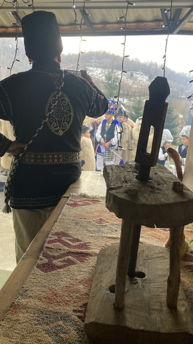EuropeGenesys's tweet photo. Din altarul precreștin al Geto Dacilor ☥ https://t.co/zhmGpQtf47 ✟ spre urmașii acestora ☥ https://t.co/j4GR8INJAr ✟ Trăitorii de milenii ☥ din #ȚinutulMomârlanilor 🙏 #Strămoși #NFT #MultiversX #StrămoșiNFT #Blockchain #Crypto #BlueOceanStrategy #GetoDACI #Transilvania ☥ https://t.co/H7hqL9nS37