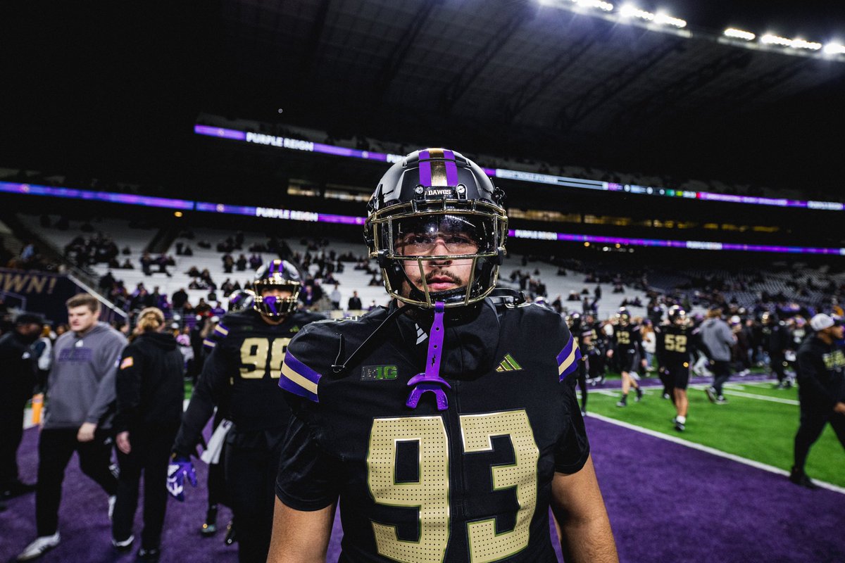 I first off want to start by thanking God for all my blessings cause I would not be here without him. 

I would first like to thank Coach Kafusi, Coach Fisch, and all the outstanding coaches at UW, the staff and of course my teammates who will be brothers for life!  I have