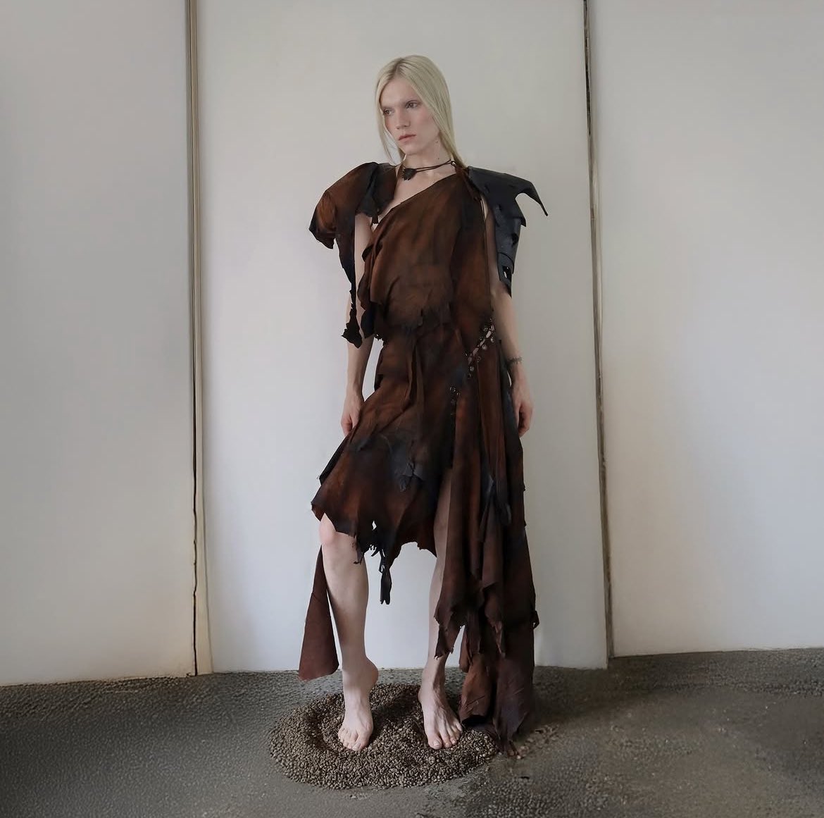 dolldevice's tweet photo. fittings for Jules Bramley https://t.co/yPxrrLVWW3