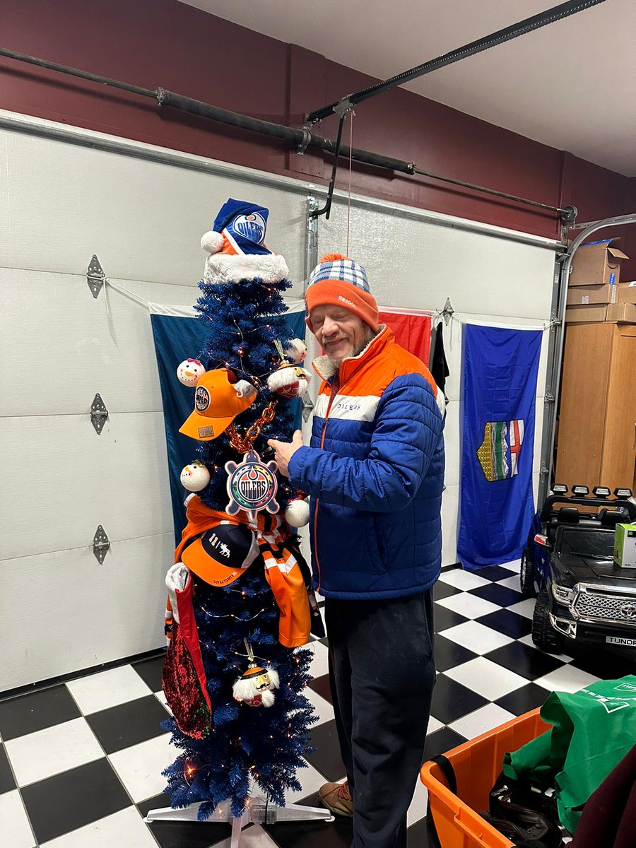 #TREASURE #Everyone #noha <a href="/TwinHighway63/">Twin Highway 63</a> #trees #Xmas <a href="/Highlights/">Highlights</a> #Treaty8 

Catch a wide variety of creations supporting to the communities kids 

CPFN Festival of Trees. <a href="/ATC/">ATC</a> <a href="/NorLightsHealth/">NL Health Foundation</a>
<a href="/EdmontonOilers/">Edmonton Oilers</a> <a href="/ABDanielleSmith/">Danielle Smith</a> <a href="/BrianJeanAB/">Brian Jean</a> <a href="/grantfuhr/">Grant Fuhr</a> <a href="/TheoFleury14/">Theo Fleury</a> <a href="/FMsantasanon/">Santas Anonymous Fort McMurray</a>