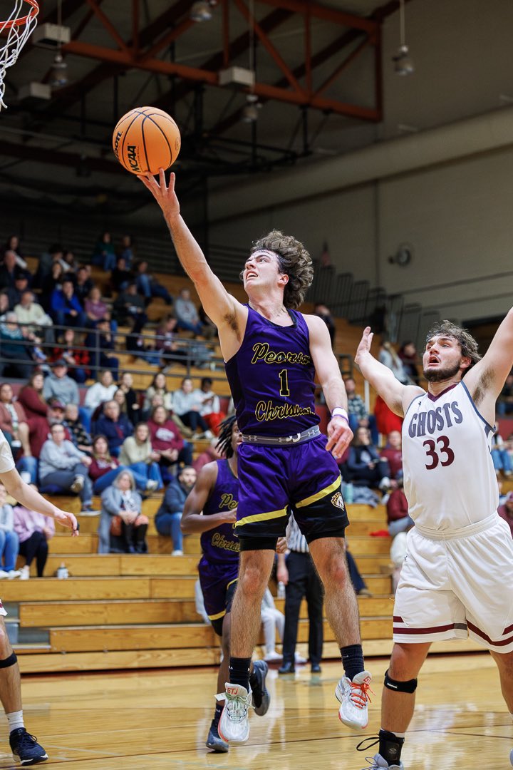 jwhite0000's tweet photo. What a game from Tuesday night! Varsity action between @greyghostsbball and @PCS_Hoops. Back and forth all night with the game being decided in the final seconds.  PCS wins 73-71.  Great game both teams! @GreyGhostsAD @1_Malachi_P @BradyWard19  @CoventryBrynden https://t.co/ISN7DWKZAG