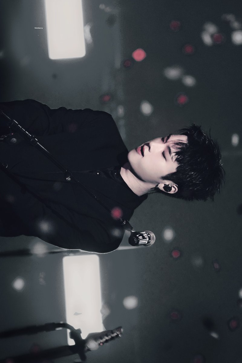 ♠️♥️

\ 데뷔 3주년 축하 축하!!! /

#3주년에도_행복하길_저_불꽃에_빌었다 
#Rock_The_3rd_Anniversary 

#XdinaryHeroes #엑스디너리히어로즈 #Jungsu #정수