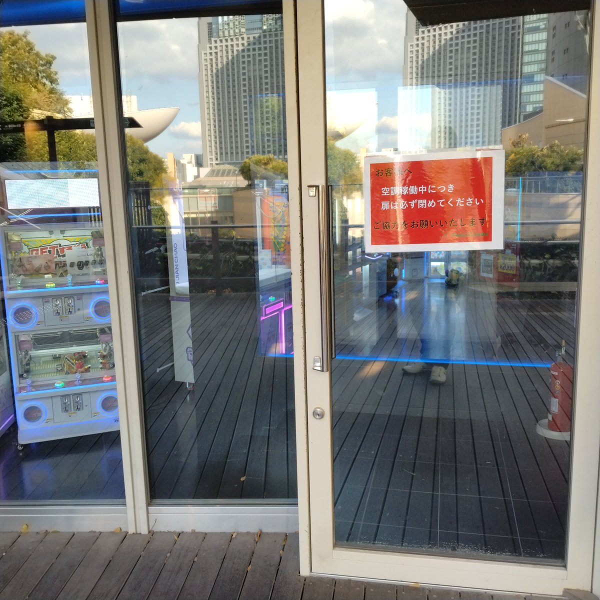 baylagoonracing's tweet photo. 今日の #saocafe 。
奥のサインは相変わらず封印されたまま。 https://t.co/UVK28Y2YCu