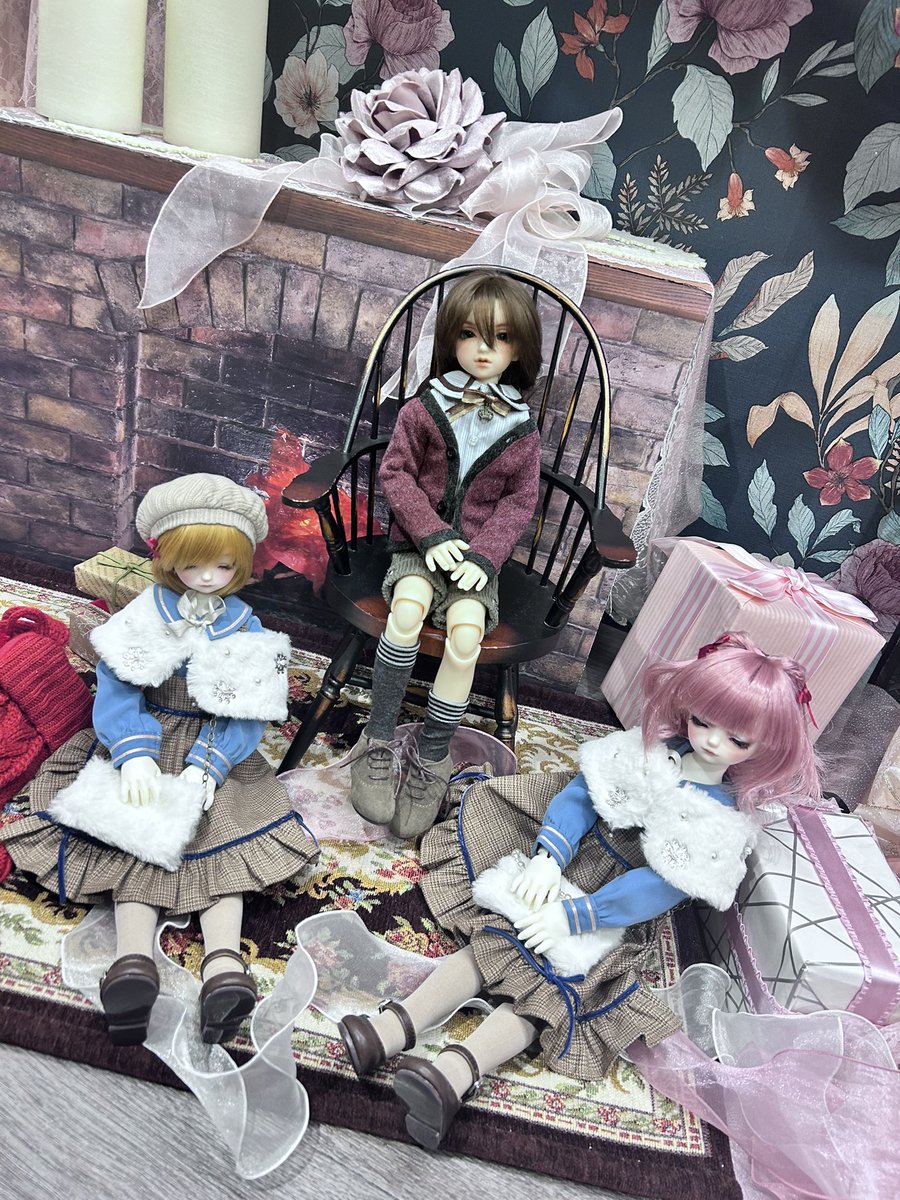 kaguya_doll's tweet photo. 友達とデートしたよ♡
怜皇くんも一緒に!
お友達は初お迎えで私も眠り目ちゃんお迎えしました(*^^*)
うちの子Newメンバーはピンク髪の眠り目ちゃんです(((o(*゚▽゚*)o)))
#うちの子かわいい
#うちのこかわいい
#SDM64 https://t.co/68jw1TlfzS