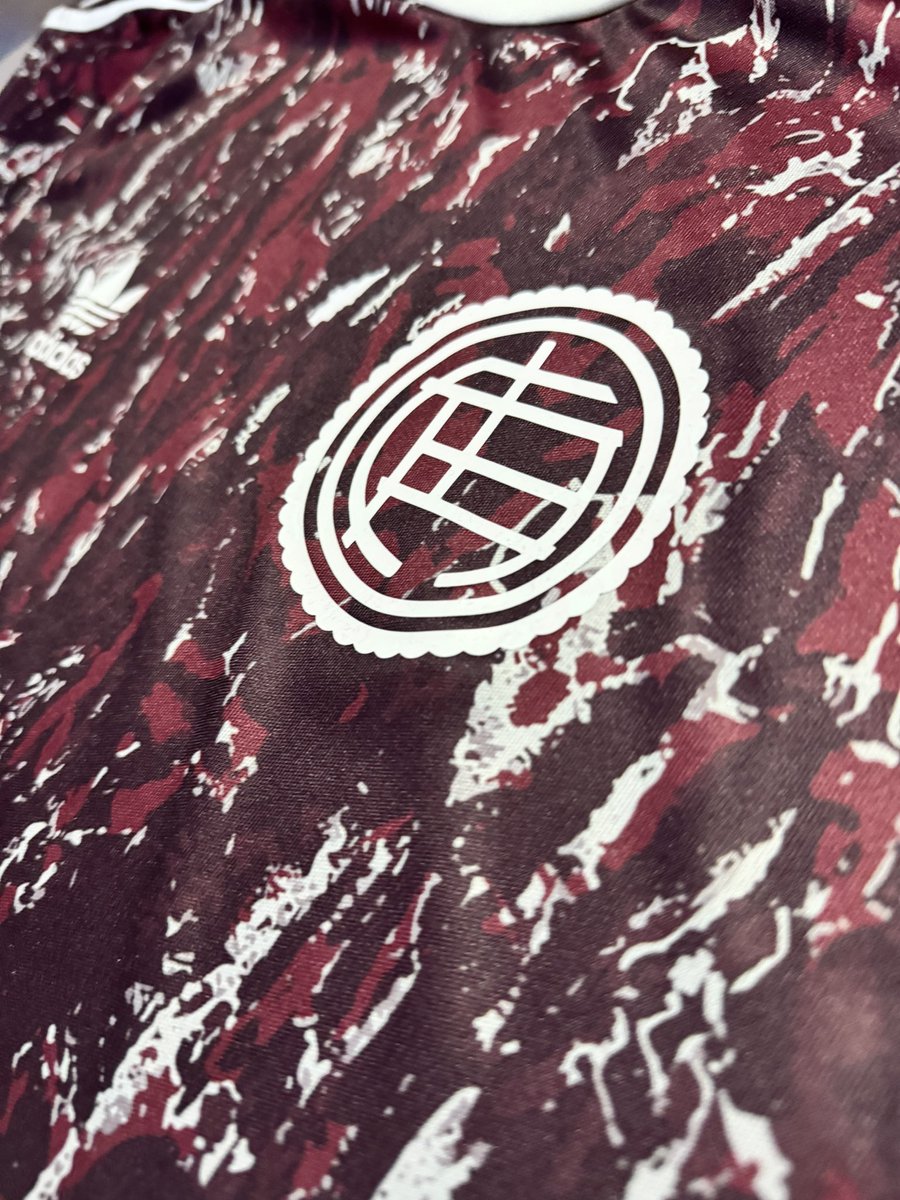 GranateShop's tweet photo. 🇱🇻⚽️ reingreso casacas nevadas del S al XXL https://t.co/hKgEGfTuY1