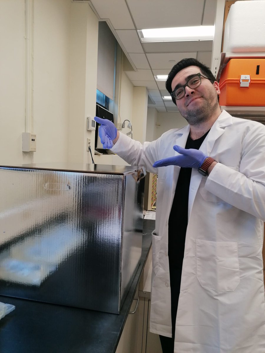 It is one year since we lost <a href="/ErfanFarid/">Erfan Faridmoayer, MD</a>, brilliant surgical resident and cherished member of my lab. His passion for research and teaching lives on through the Erfan Academia, erfanacademia.com/en/ Forever remembered by <a href="/ColumbiaSurgery/">Columbia Surgery</a> and <a href="/lab_ferrari/">FerrariLab @Columbia</a>