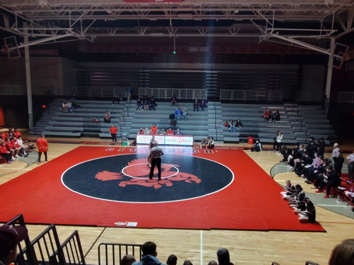 Four wrestlers came through with wins tonight in Iowa City, City High dual

James Knight
Luke Lindaman 📌
Payton Kacher
Brady Dean 📌

Great work boys
