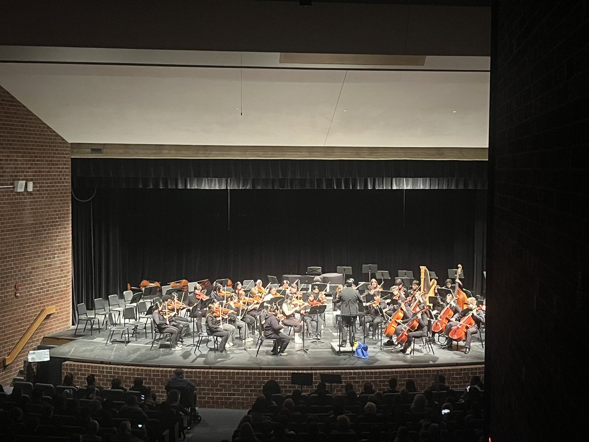 MNHS_Orch's tweet photo. Thanks for sharing the music @OPS_Burke Orchestras! https://t.co/EtTjCrzanT