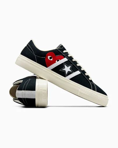 SOLELINKS's tweet photo. Ad: Comme des Garçons PLAY x Converse One Star Academy Pro dropping at 7am PT/10am ET

Milk/Black:https://t.co/5cHEtKcixR
Black/Egret:https://t.co/CZTgw0sLXr https://t.co/eTRgFQAz8F