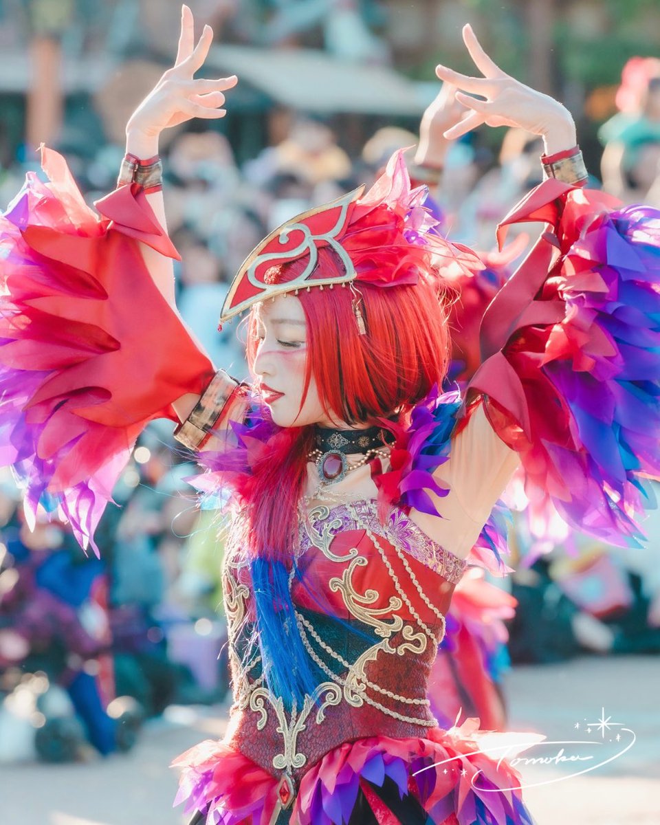 tinkgraphy's tweet photo. 羽の衣装、撮るの楽しい✨
#intothefrenzy
#disneydancer
https://t.co/KztC9Re9BS https://t.co/gHLygkx8LG
