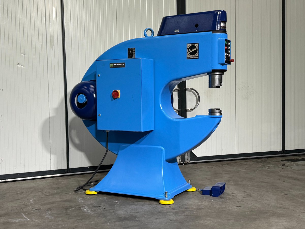 mach4metal's tweet image. Eckold Kraftformer KF 665 
tooling:
FWR1307
FWA1306
FWA802T
FWA1002T
LFA 120S
LFA155T
Number of strokes 150 / 300 / 600Min.
Maximum sheet thickness 6.0mm
Horizontal troath 675mm
Vertical troath 450mm
Max. thickness Stainles 4.0mm
Max. thickness Aluminium 8.0mm
#eckold #mach4metal