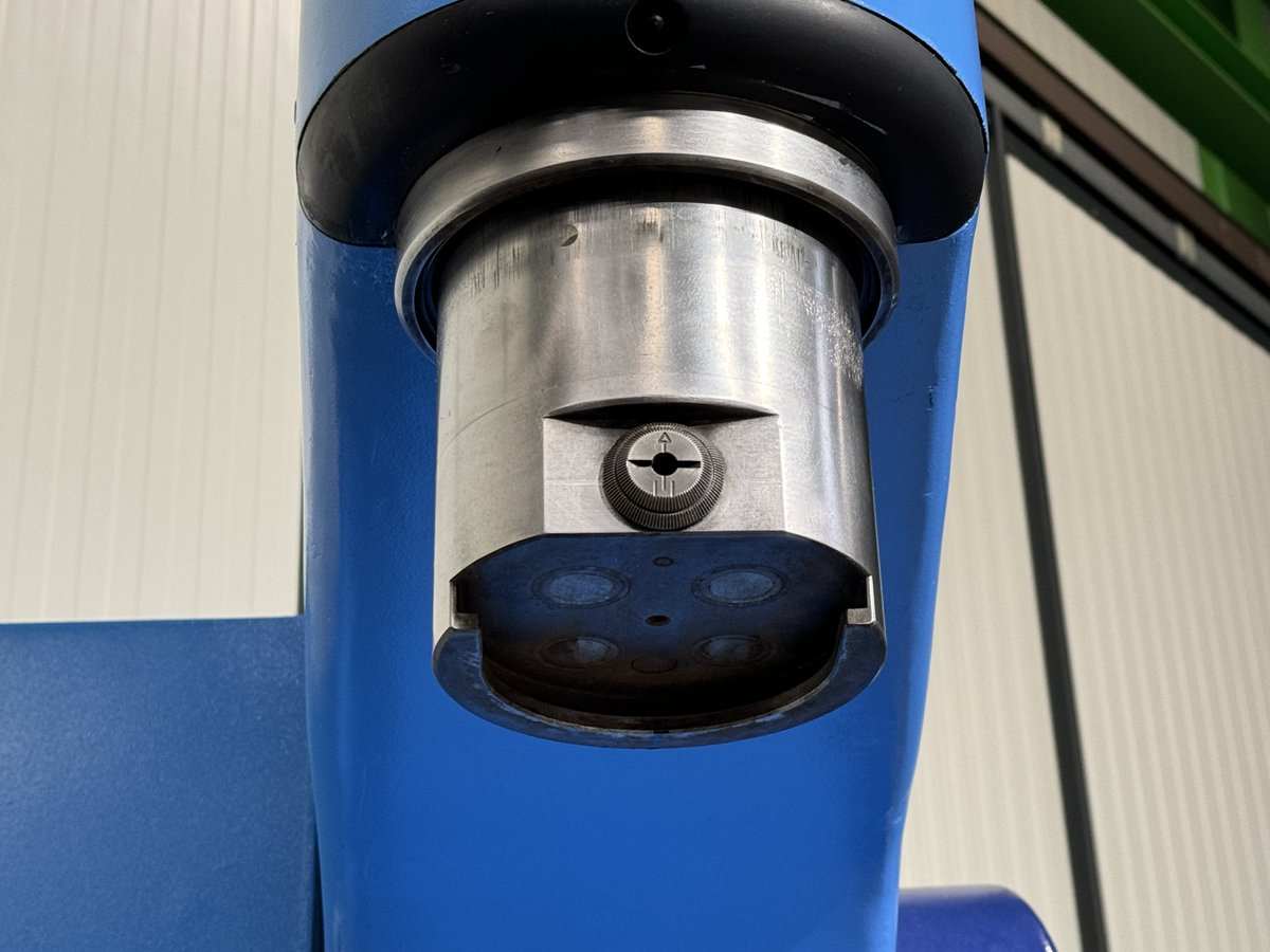 mach4metal's tweet image. Eckold Kraftformer KF 665 
tooling:
FWR1307
FWA1306
FWA802T
FWA1002T
LFA 120S
LFA155T
Number of strokes 150 / 300 / 600Min.
Maximum sheet thickness 6.0mm
Horizontal troath 675mm
Vertical troath 450mm
Max. thickness Stainles 4.0mm
Max. thickness Aluminium 8.0mm
#eckold #mach4metal