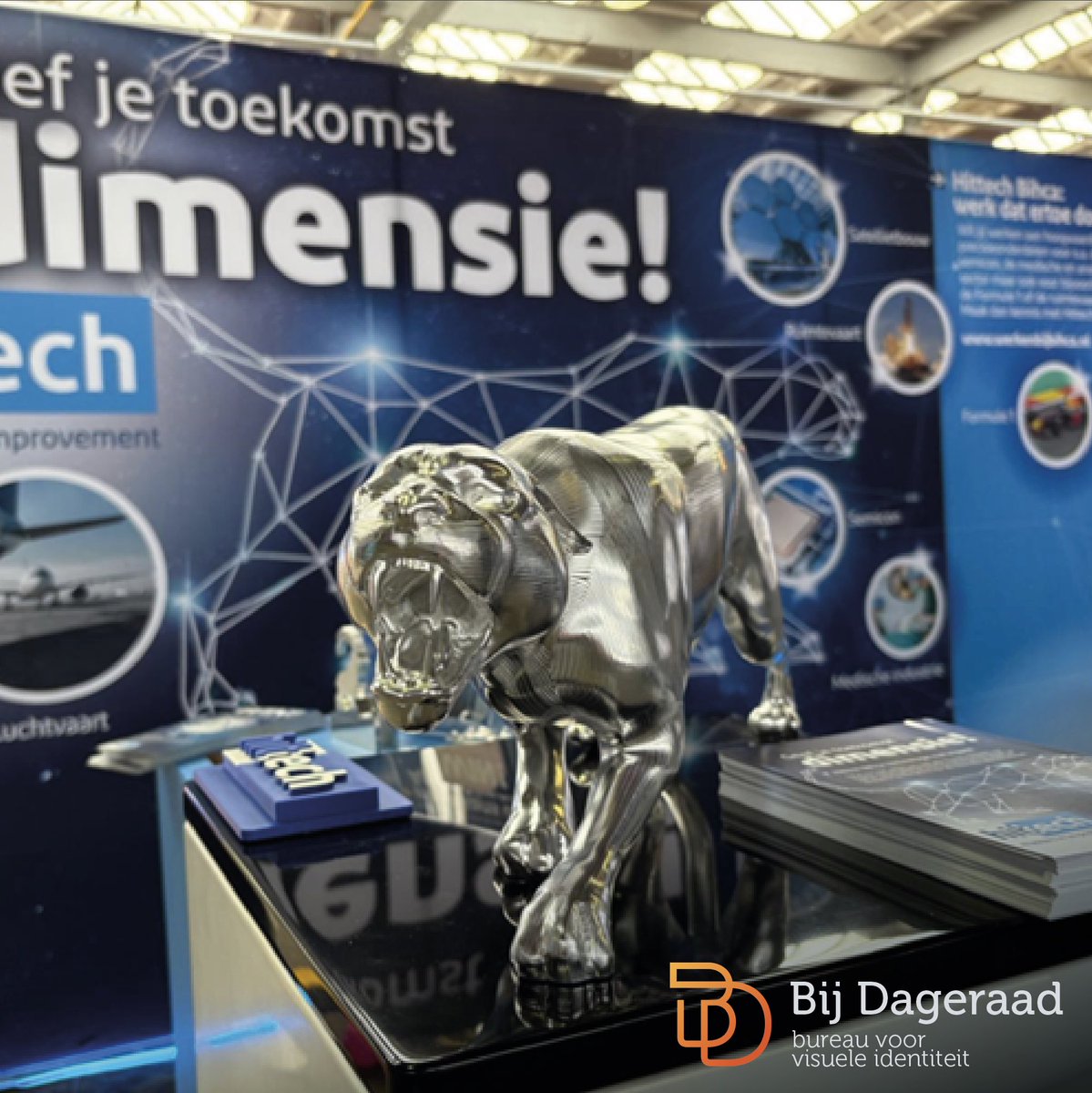 BijDageraad's tweet photo. Voor onze klant Hittech Bihca mochten wij een beursstand ontwerpen die niet alleen de aandacht trok, maar ook indruk maakte: van de 120 stands werd die van Hittech Bihca bekroond 𝗺𝗲𝘁 𝗱𝗲 𝟯𝗲 𝗽𝗹𝗮𝗮𝘁𝘀 𝘃𝗼𝗼𝗿 𝗺𝗼𝗼𝗶𝘀𝘁𝗲 𝘀𝘁𝗮𝗻𝗱!🏆 https://t.co/1eklemcnLa