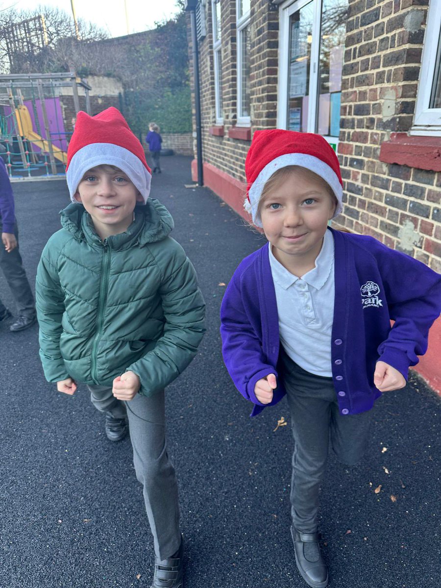 ParkAcad's tweet image. This morning, our pupils completed the Festive Daily Mile! A wonderful way to start the day with energy and smiles, embracing fitness and fun. Well done to everyone who took part! #FestiveDailyMile #ActiveStart @MertonSSP @thesteptrust