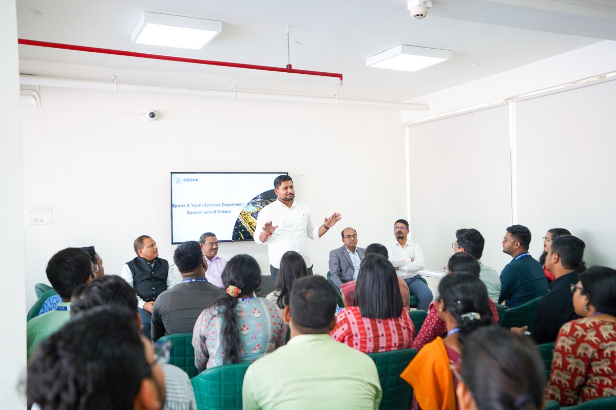 Trainee OAS officers visited Kalinga Stadium today and toured the different facilities within the complex. They also had an interactive session with the Hon'ble Minister of Sports &amp; Youth Services Minister <a href="/suryabanshibjp/">Suryabanshi Suraj</a> and senior officials of DSYS.
Hon’ble Minister encouraged