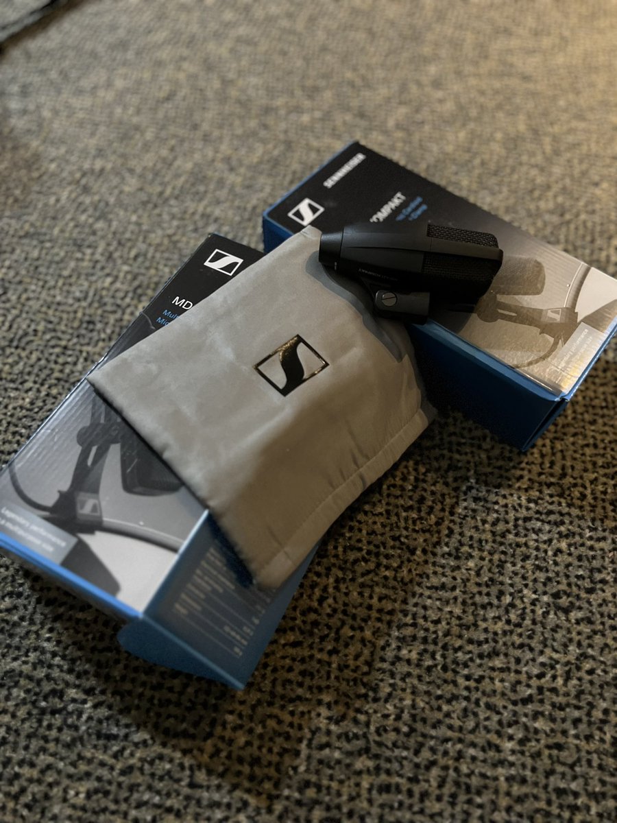 Fauzan | #Efemroom tweet media