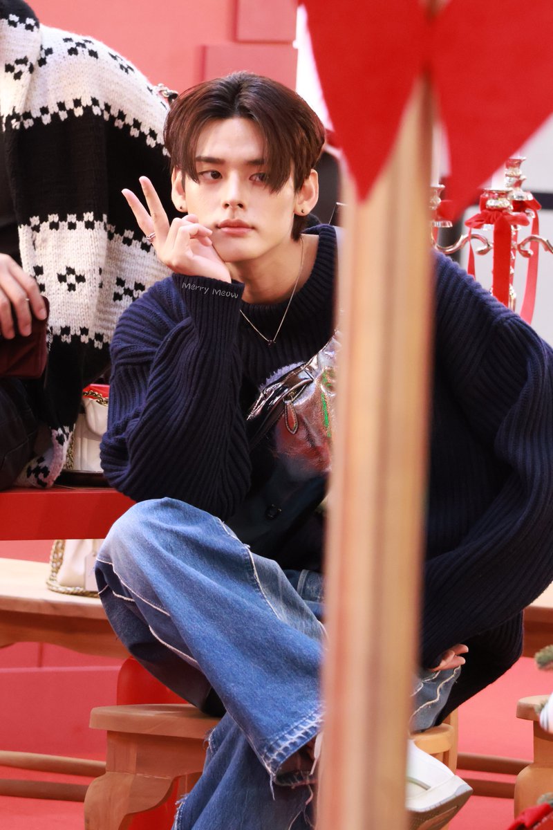 MerryMeowww's tweet photo. 🤌🏻

#NAY_PERSES 
#CoachHoliday
#PERSES #PERSES_TH
#GNEST #GMMMusic #TPOP https://t.co/HM84oxXJ2j