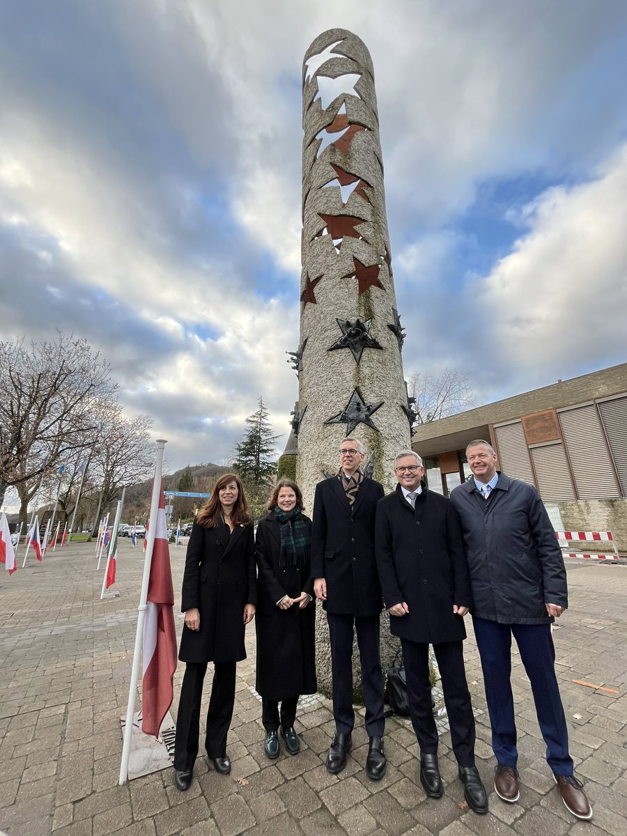 UE_Luxembourg's tweet photo. Commissioner @magnusbrunner of @EUHomeAffairs begins his first official visit in the EU, arriving in Schengen 🇱🇺 to celebrate the birthplace of the #SchengenEU area. He is welcomed by @MAINTLuxembourg Minister @LeonGloden and Schengen Mayor Michel Gloden.

#SchengenEU https://t.co/qPQtPOD7Mf
