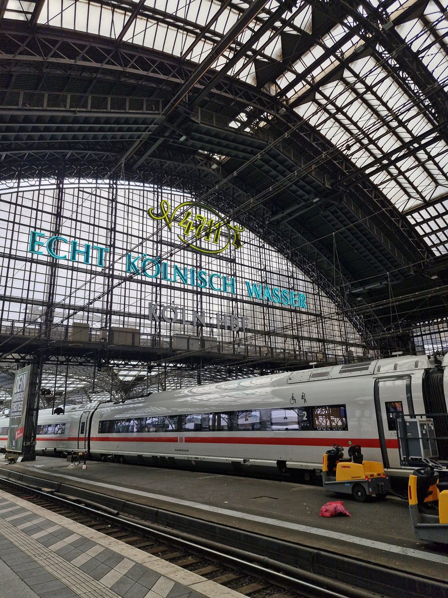 Ahhhhh
Koln Hauptbahnhof