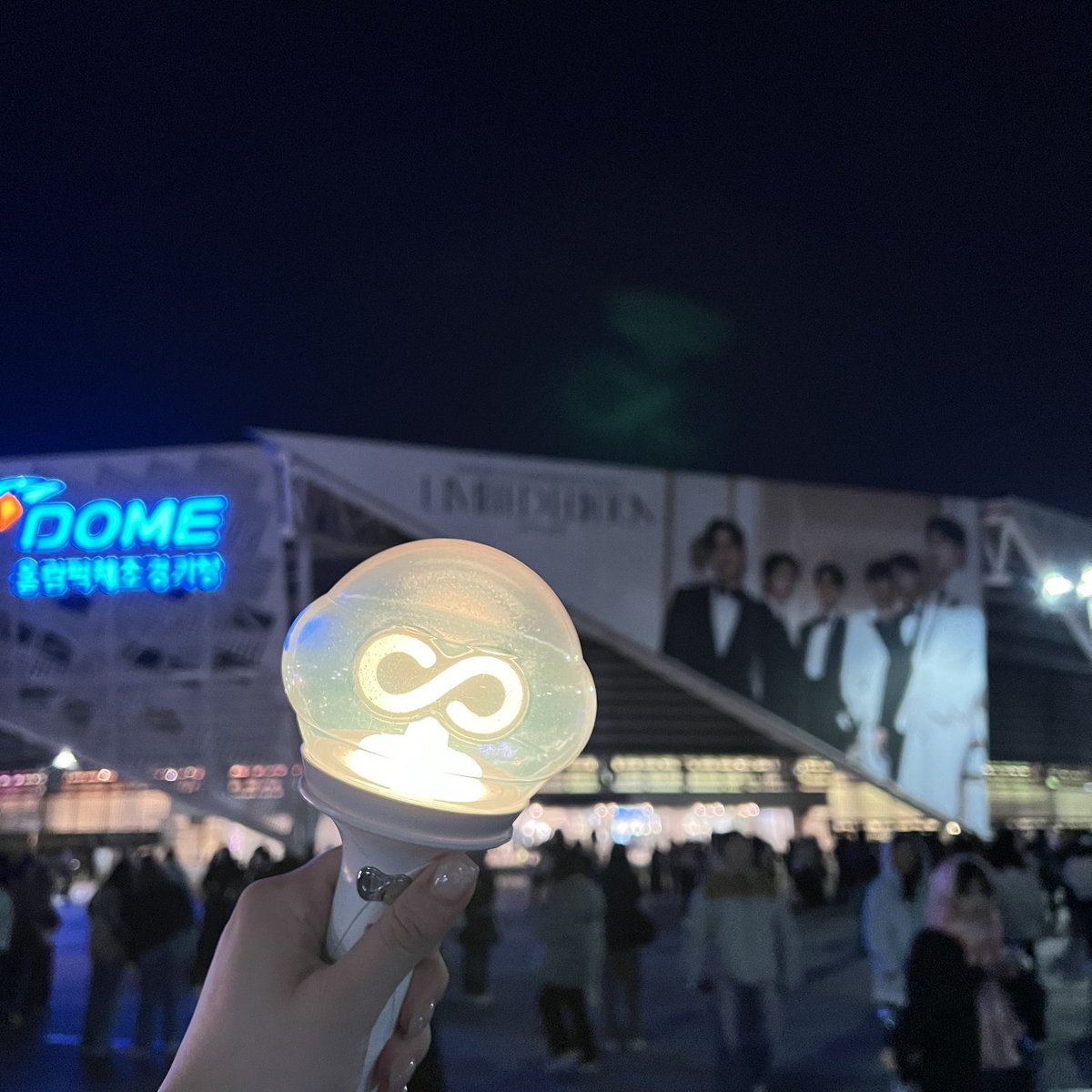 fxxkmelo's tweet photo. 시골쥐 역경 고난 이겨내고 상경하다 https://t.co/NShlWLdPEf