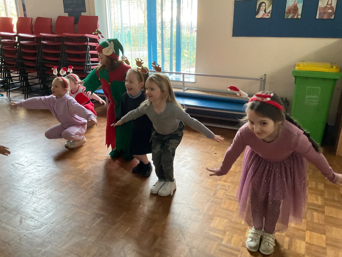St Bernard's RC Primary and Nursery School (@stbernardsep) on Twitter photo Team 1 have enjoyed their Elf run this morning for <a href="/HospiceGS/">Hospice of the Good Shepherd</a>. Unfortunately because of the rain we had to stay inside so we had a dance and game with Father Christmas instead. We had a great time! #StBsCharity Team 1 have enjoyed their Elf run this morning for <a href="/HospiceGS/">Hospice of the Good Shepherd</a>. Unfortunately because of the rain we had to stay inside so we had a dance and game with Father Christmas instead. We had a great time! #StBsCharity