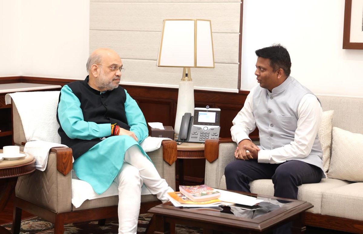 dhaval241086's tweet photo. Today, had the privilege of meeting Union Home Minister Shri @amitshah ji at his office in the Parliament. 
Our discussion centered around various governance and political issues related to my Valsad Dang Loksabha constituency. I'm grateful for the valuable guidance he provided.

What struck me most was HM Sir's commitment to the all-round development of tribals. His dedication to their welfare and empowerment is truly commendable. Under his leadership, I'm confident that we'll witness significant progress in this area.