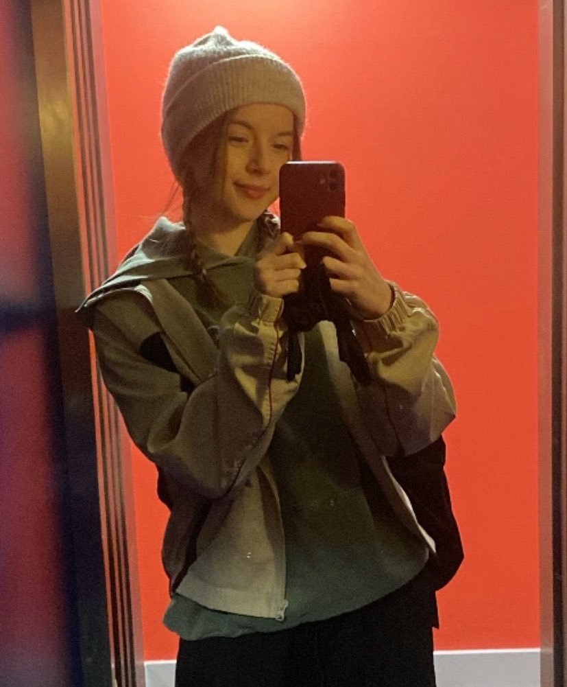 sky_libs's tweet image. Hello!! 3 monthly post to say I’m still alive, baking, and picking up pigeons 😭 and I’m still going to stream soon™️ I’ve been missin everyone a lot :(