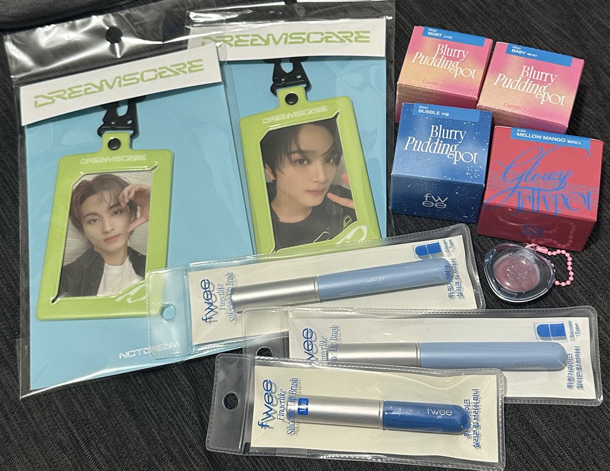 hchaeone's tweet photo. thank you as always @EAsCornerGOs for these pasabuys 🩵 #EAC_Proofs https://t.co/86TTGq0Bdh