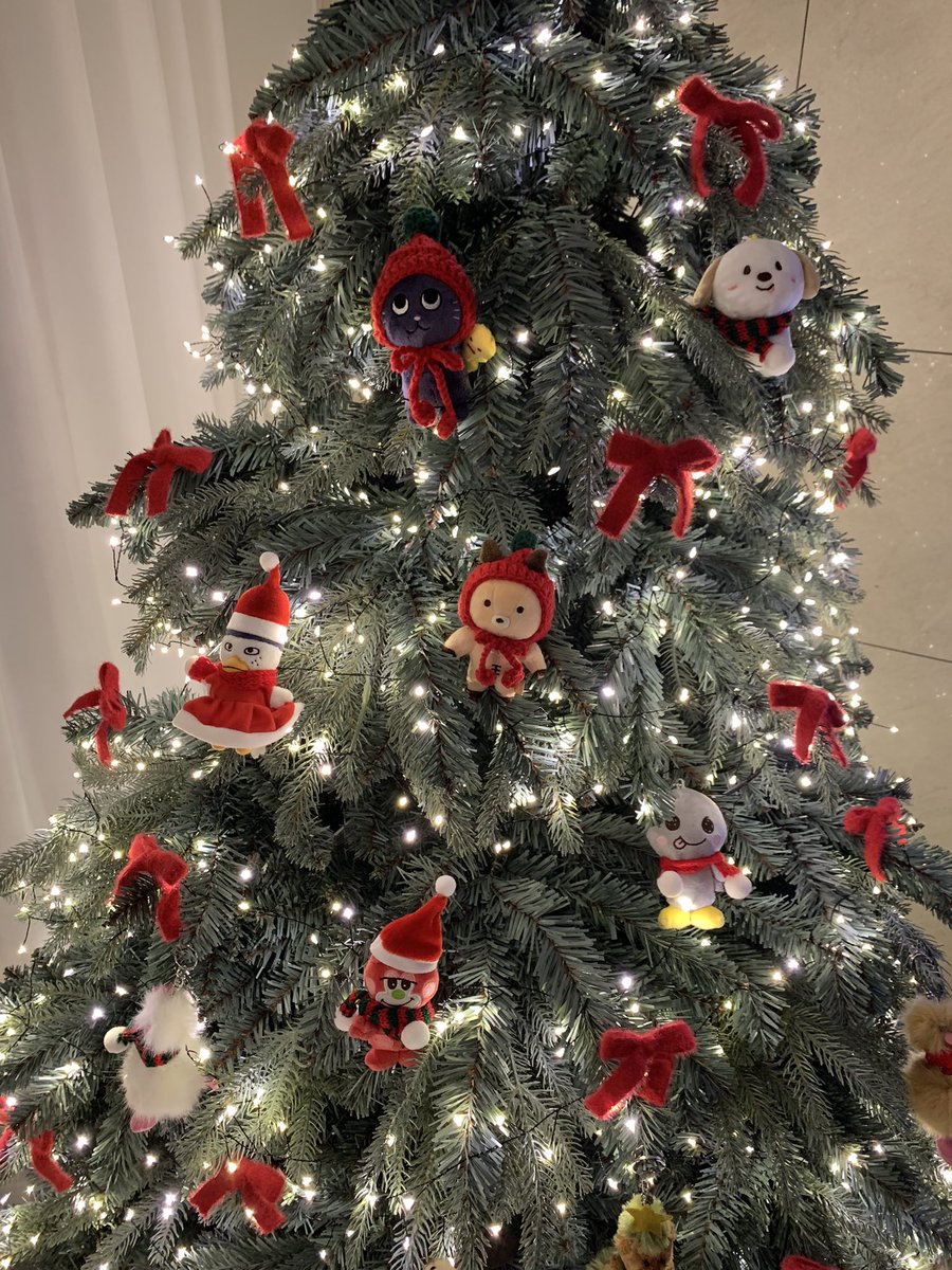balgurae_'s tweet photo. 🎅🏻 𝑴𝒆𝒓𝒓𝒚 𝑪𝒉𝒓𝒊𝒔𝒕𝒎𝒂𝒔 🎄 https://t.co/bvar4oFZyT