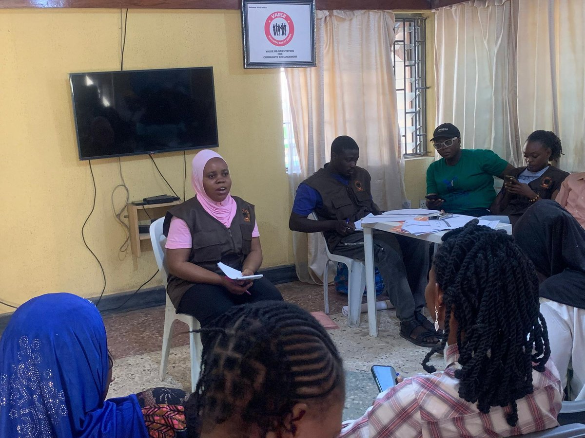 VARCENigeria's tweet photo. 1-day Review Meetings with the representatives of the 80 selected CBOs that will drive the Move for good to End FGM
#unicef #unicefnigeria #m4g2endfgm #who
#unitednations
#GirlChildProtection #WomenEmpowerment #NetworkForChange
#FGMElimination #SurvivorLedMovement https://t.co/kSaHqCa0iy