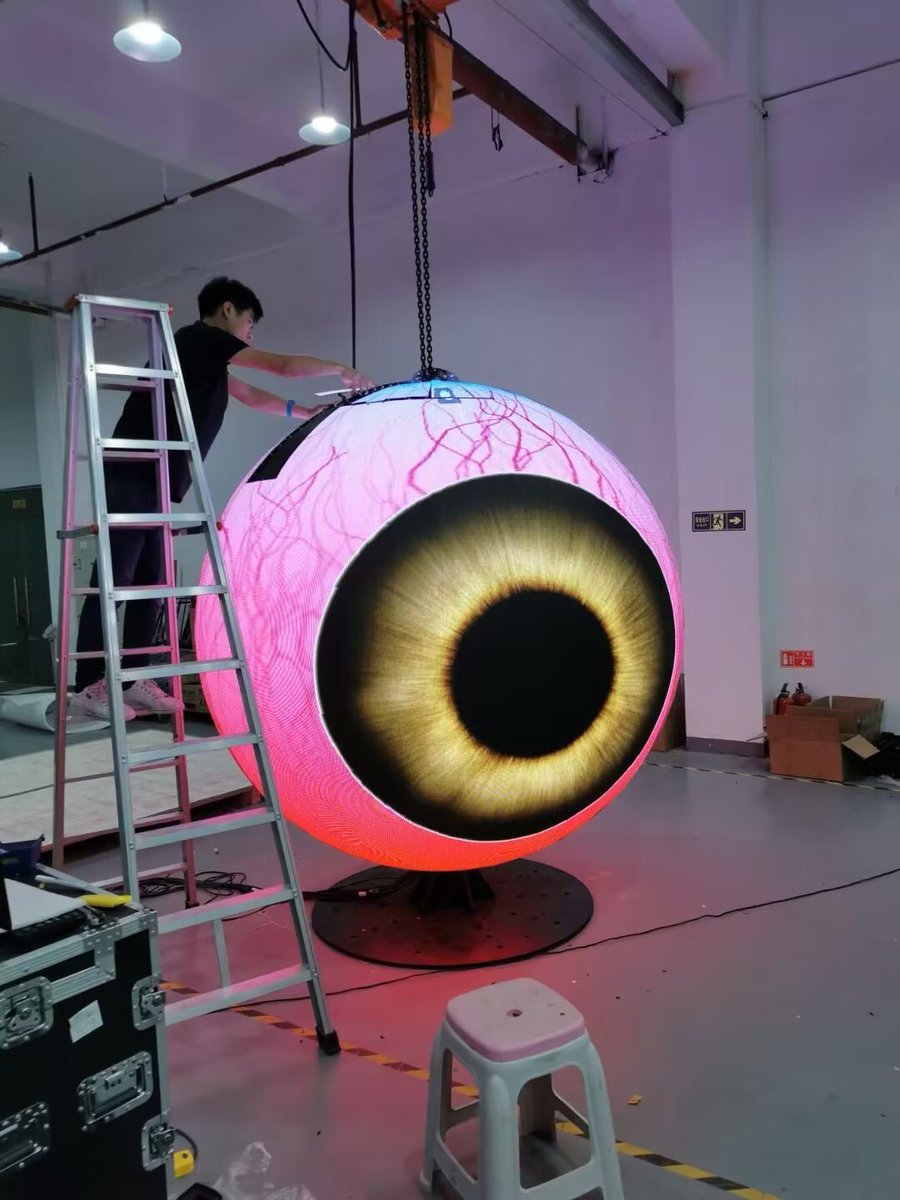 OneledYu156786's tweet image. Sphere LED screen customization services on diameters and resolutions.
🌏 Diameter 1m
#pantallasdeled #pantallaselectronicas #pantallasdeledgigantes #alquilerdepantallasled #painéisdeled #videowall #leddisplay #Oneledscreen #Oneleddisplay #Oneledwall #novastar #event #sphereled