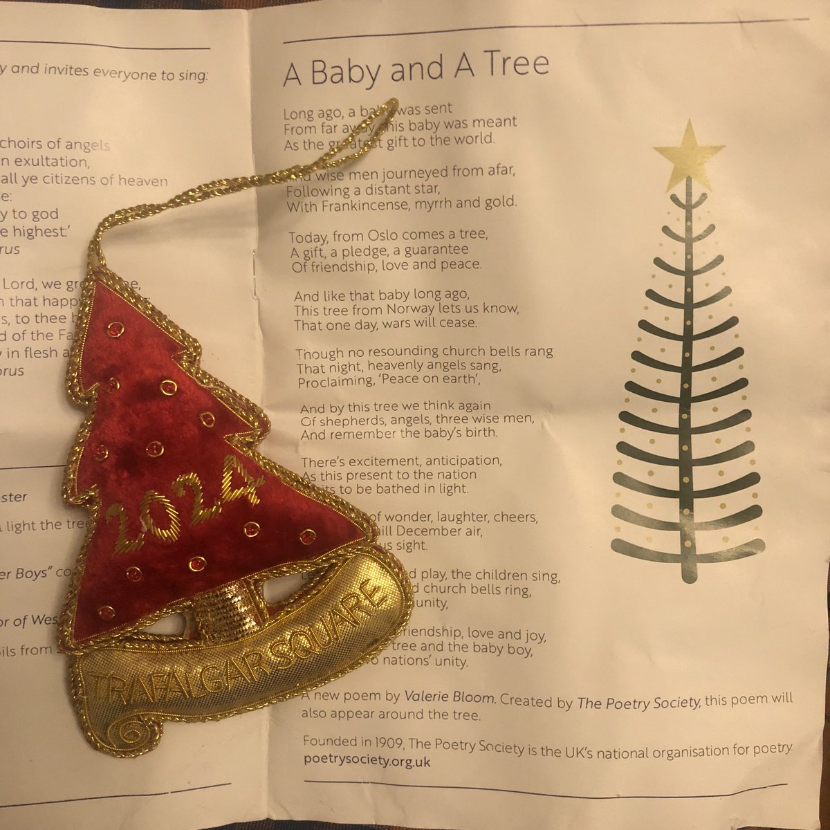 WasThatThunder's tweet image. Another Trafalgar Square Christmas Tree has been lit and feted with a new poem. Thank you Valerie Bloom and the children of St Vincent’s primary. It may have been the WETTEST event in living memory but we had great fun. @PoetrySociety @TrafalgarsTree