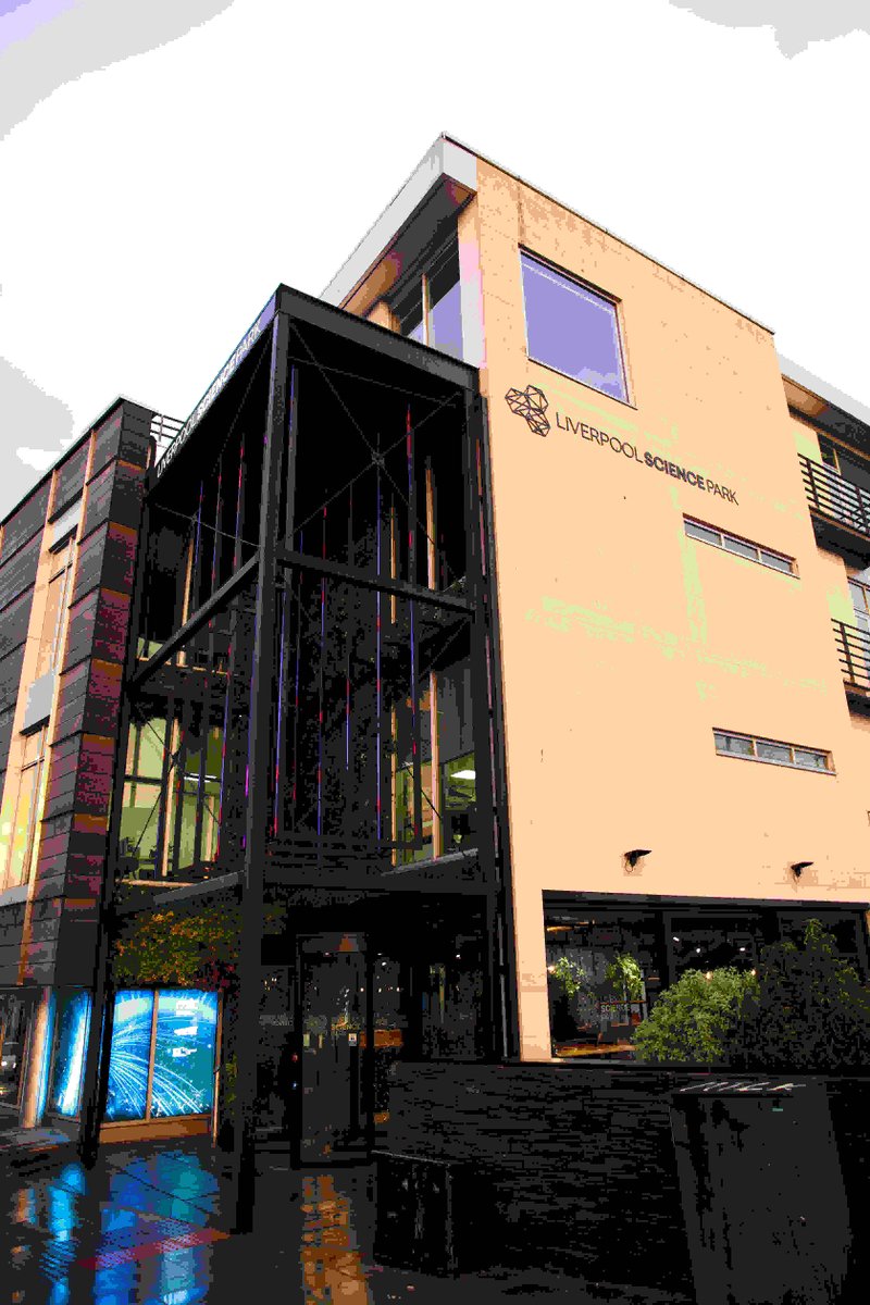 CHIL has a Secure Data Room which provides Cheshire and Merseyside with a purposely designed space to collaborate ow.ly/yOUX50Ulwt3 #CHILis1