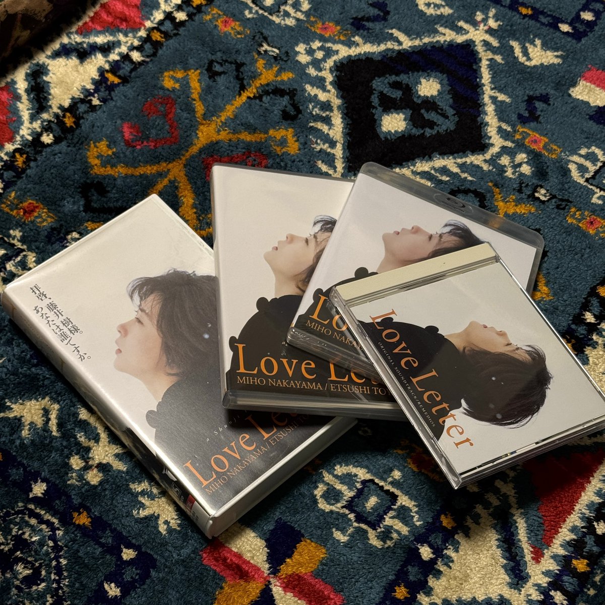 technics009's tweet image. 中山美穂さんが亡くなった。
美穂さんが主演した映画「Love Letter」は東京で再上映すると聞いて大阪から観に行ったこともあった。
ソフトもCD、VHS、DVD、BDも揃えています。
今週末はゆっくり観よう。