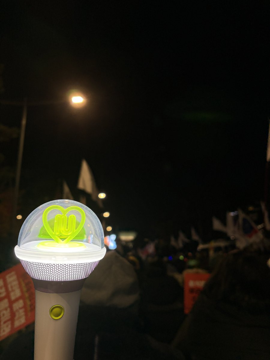 holssi_'s tweet photo. 언니 살기 좋은 나라 만들어줄게 https://t.co/4dXhEGY0rl