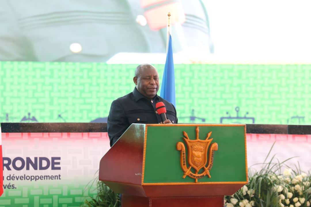 PhilosTop's tweet photo. #Burundi‘ We are now embarking on a new economic recovery phase to put the country back on the road to development and capitalising on the precious peace achieved.’Announced the Head of State @GeneralNeva https://t.co/9EnetwJ7Uc