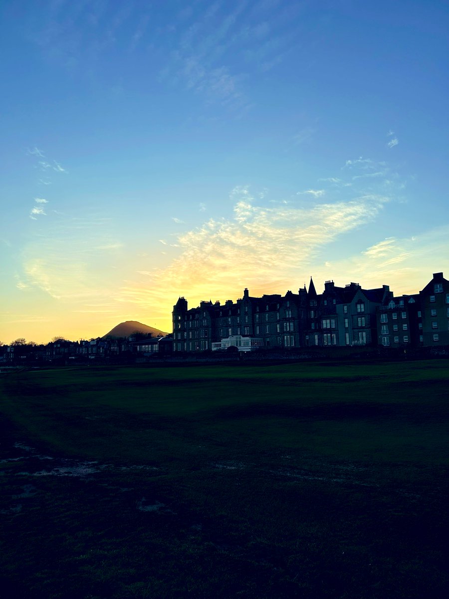 Hello, how-dos and high 5s - lovely to be back in The Marine Hotel, North Berwick for our December #ELGConf