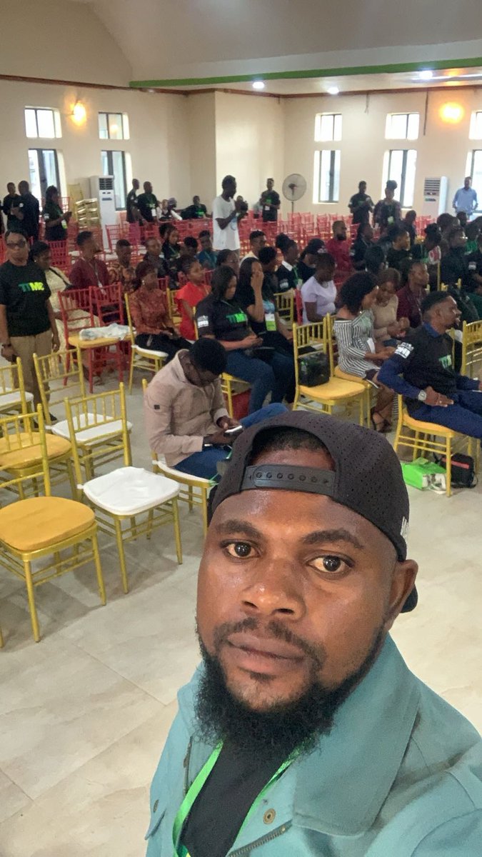 sholaakind84595's tweet photo. I am so happy to a very part of the 3MTT COMMUNITY 
I have learnt so much as a software developer and I can say that this a great achievement 

#TheTimeIsNow #ImpactSummit2024 #3MTTAkwaIbom https://t.co/Ao7Mclru9S