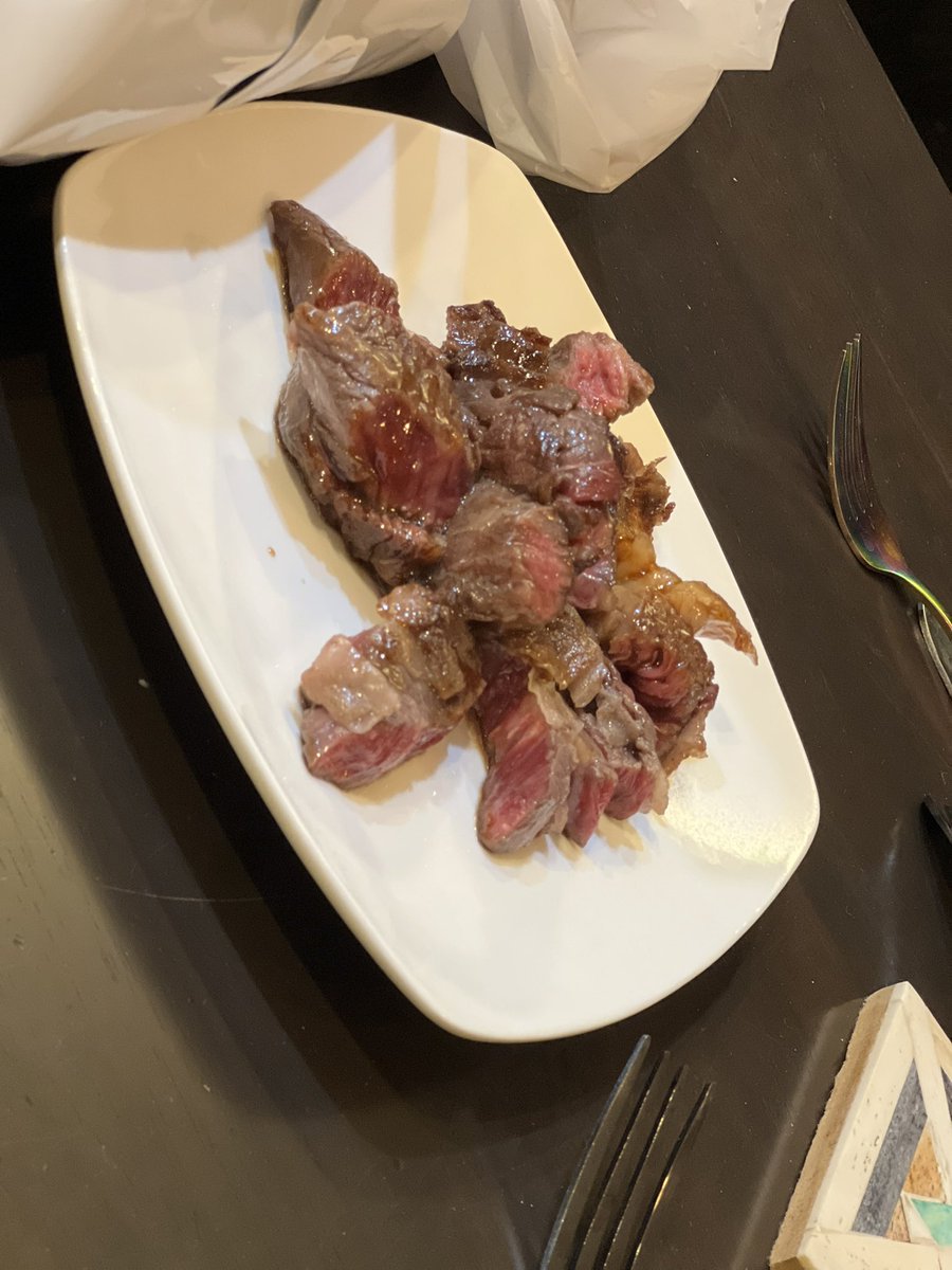 sken_627's tweet photo. 一戸建ての豪邸に独身の友人に呼ばれてご馳走してもらった😂
家有り、金有り、料理プロ並み、なのに彼女居ないのはなぁぜ？w https://t.co/wkyhcveF1v